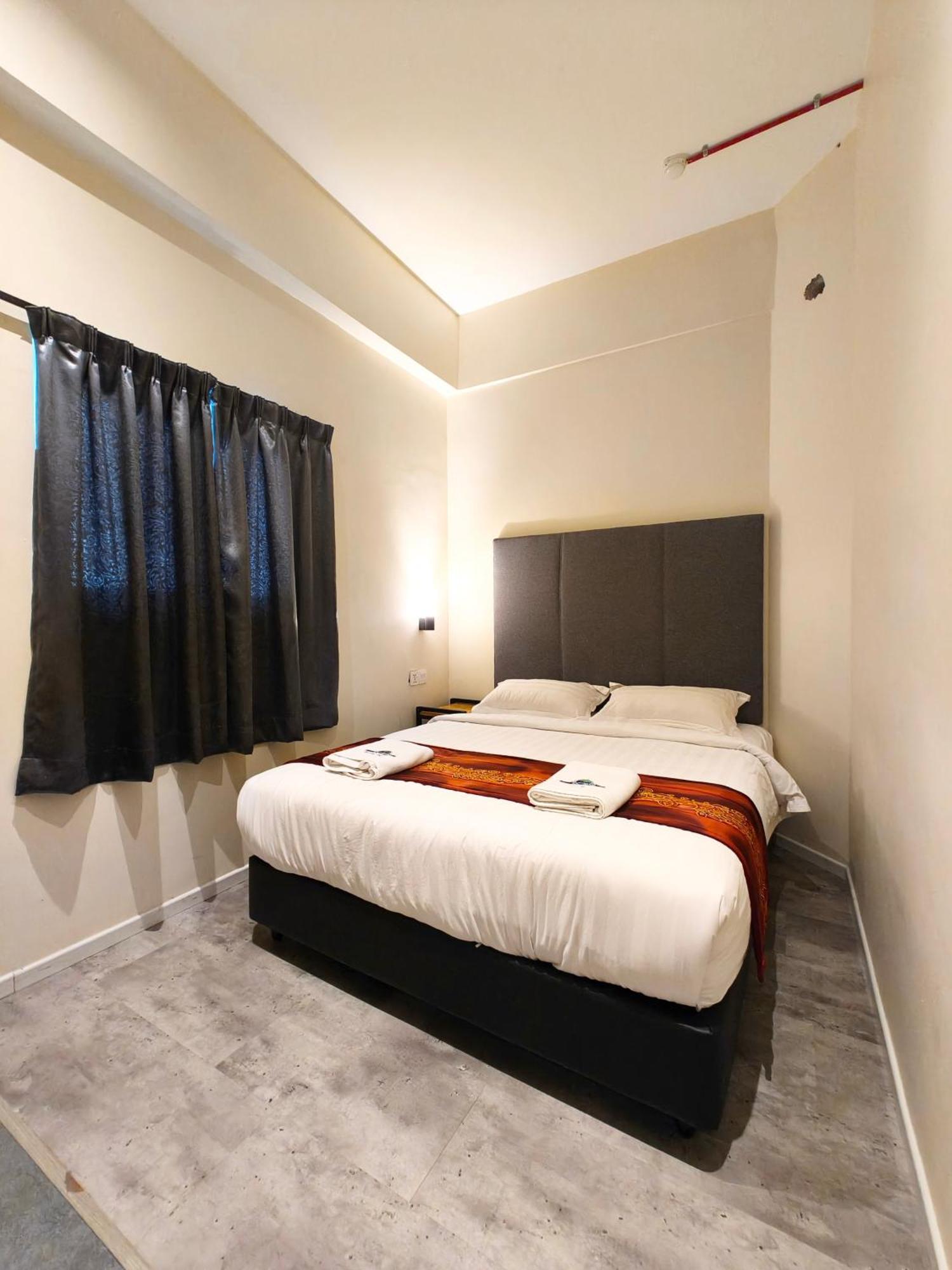 Pangkor Pop Ash Hotel Pekan Pangkor Exterior photo